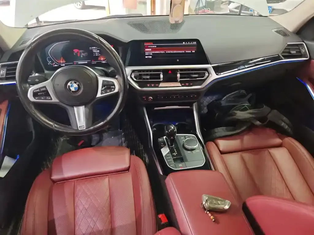 BMW 3 Series 2022 из CN, фото 9
