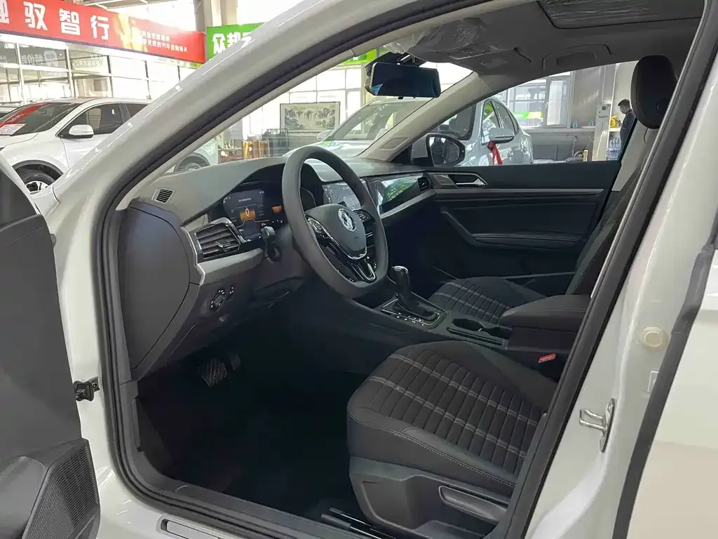Volkswagen Lavida 2021 из CN, фото 7