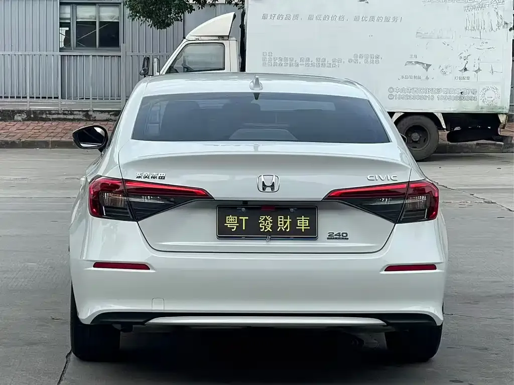Honda Civic 2023 из CN, фото 7