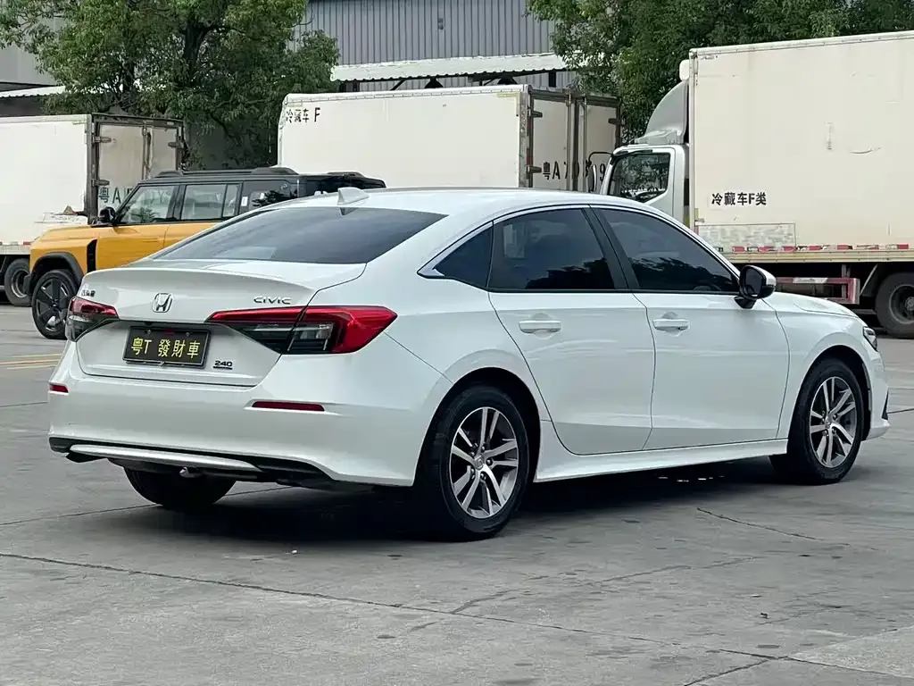 Honda Civic 2023 из CN, фото 9