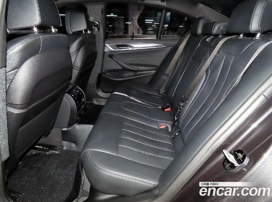 BMW 5-Series 2023 из KR, фото 7
