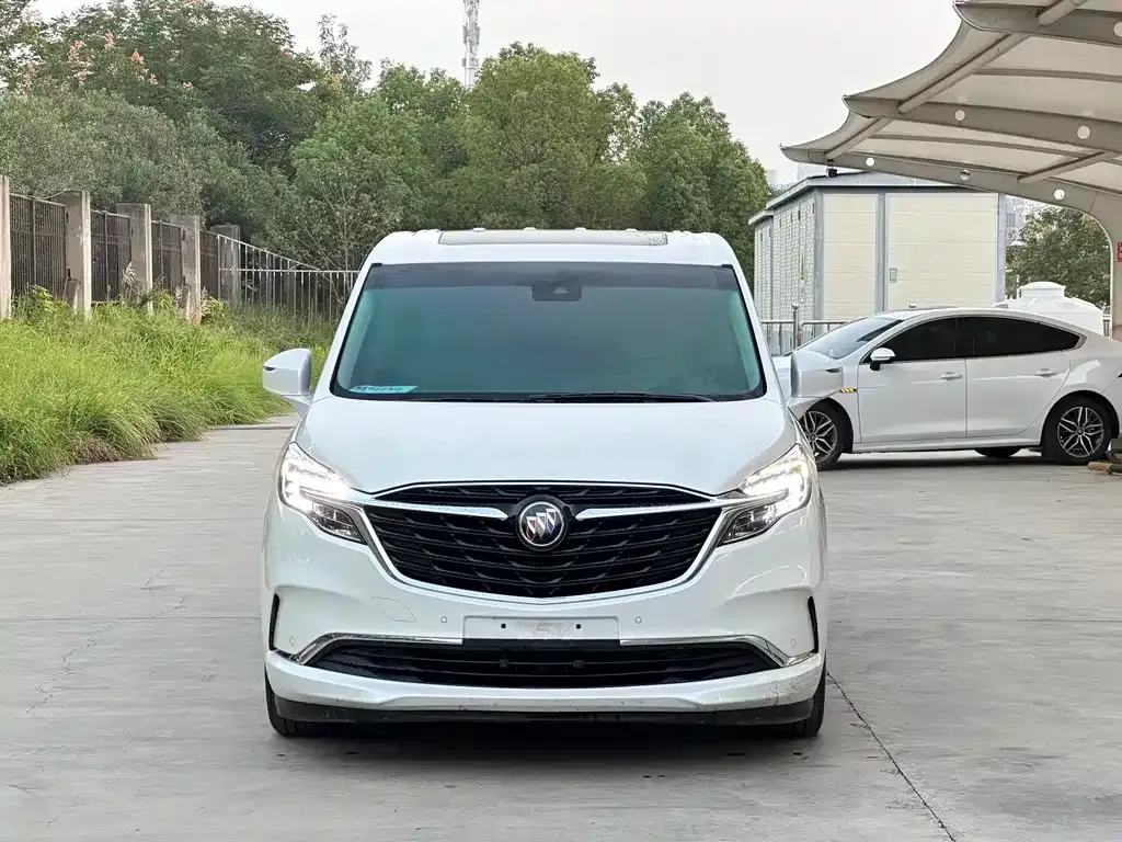 Buick GL8 2022 из CN, фото 2