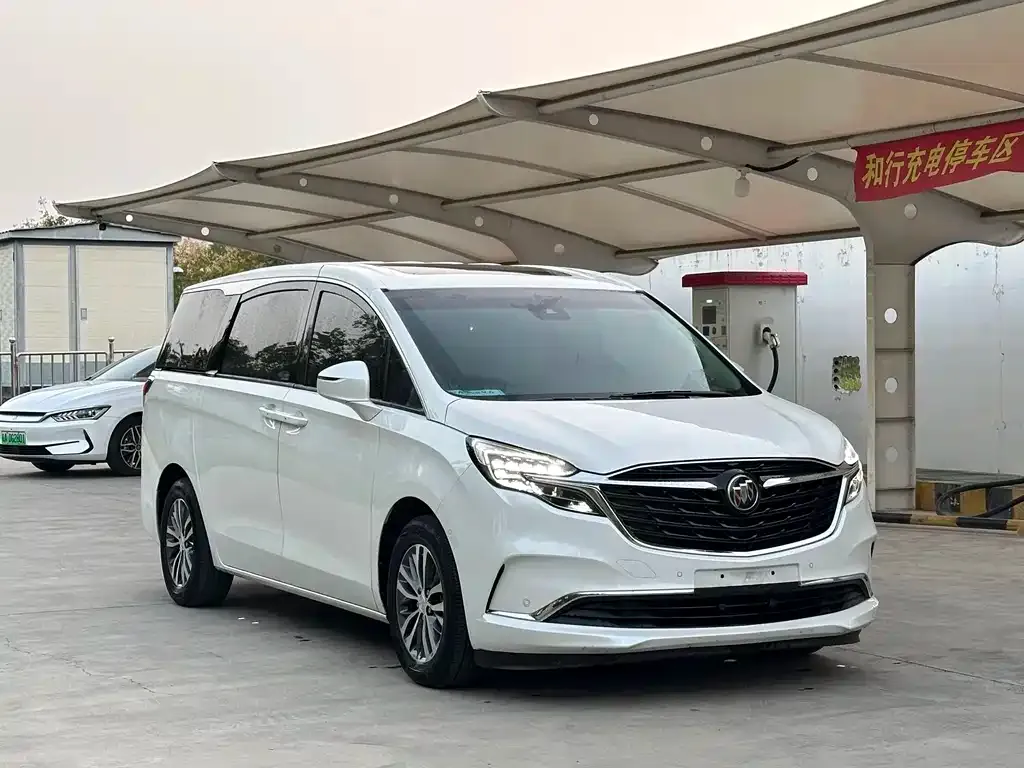 Buick GL8 2022 из CN, фото 3