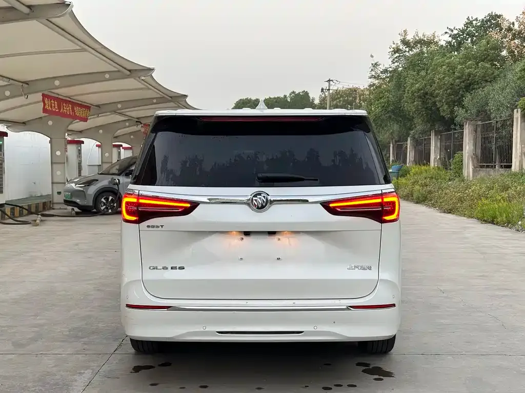 Buick GL8 2022 из CN, фото 5