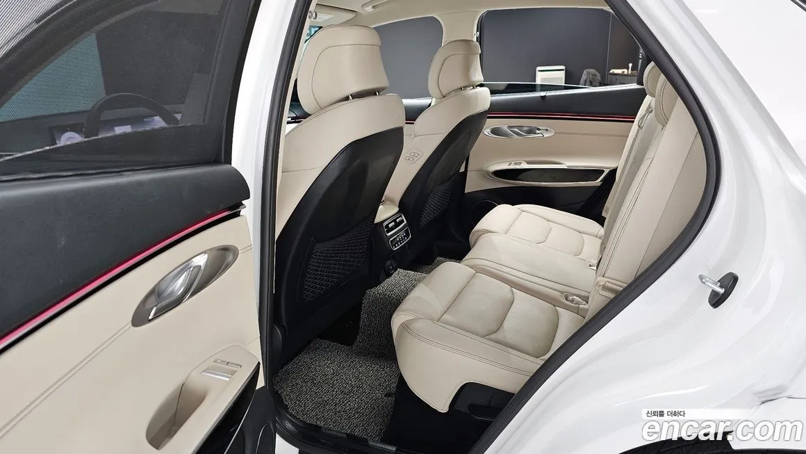 Genesis GV70 — фото 10