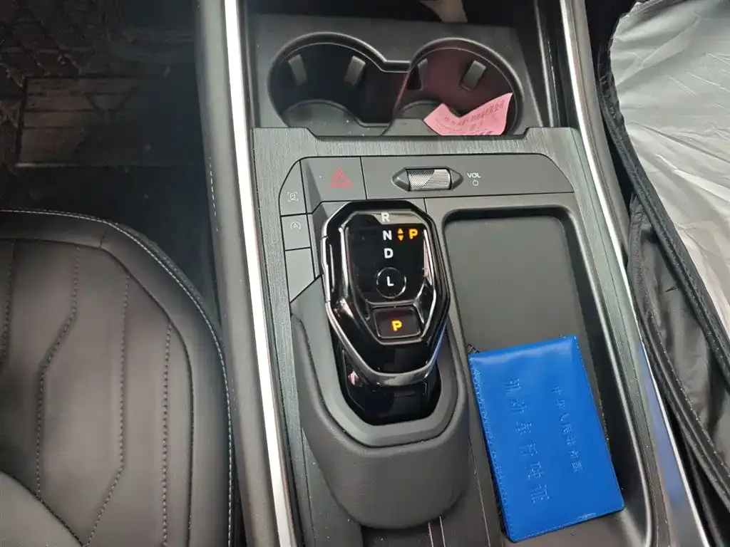 Ford Edge 2025 из CN, фото 7