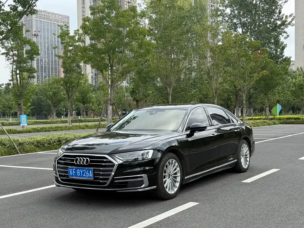 Audi A8 2022 из CN, фото 1