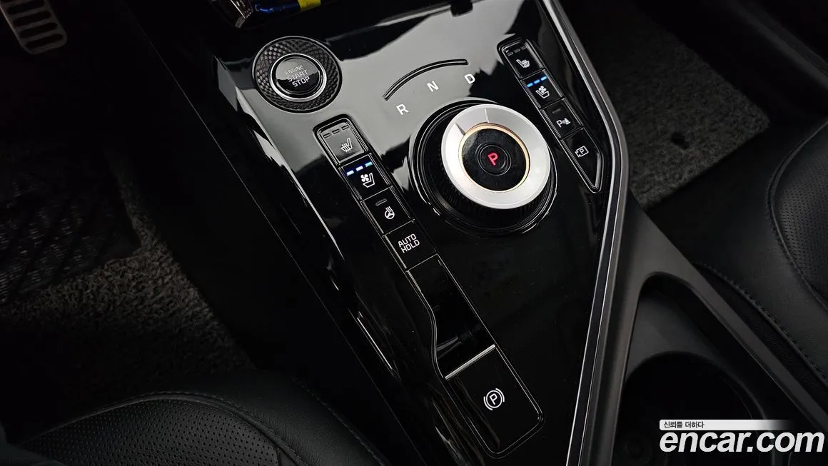 Kia Niro — фото 9
