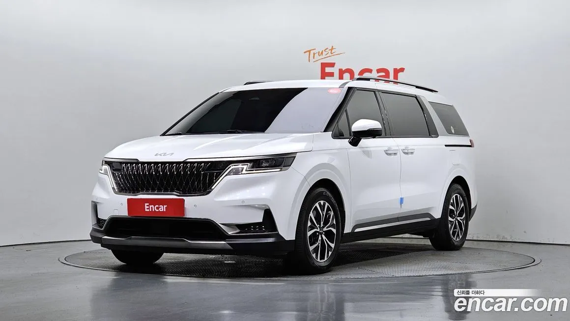 Kia Carnival 2023 из KR, фото 1