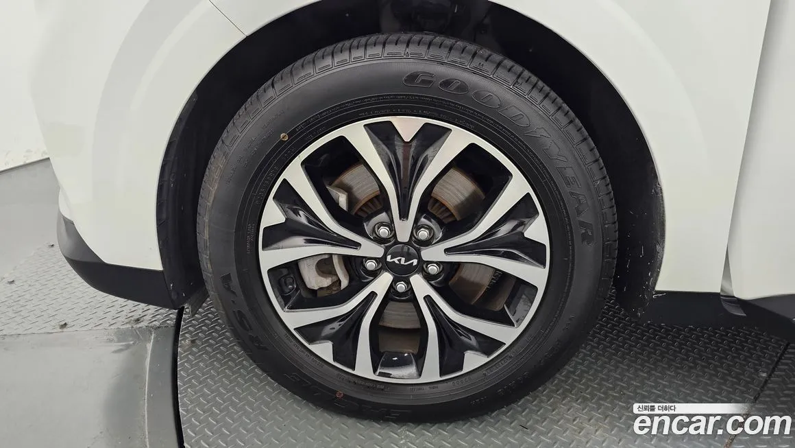 Kia Carnival 2023 из KR, фото 5