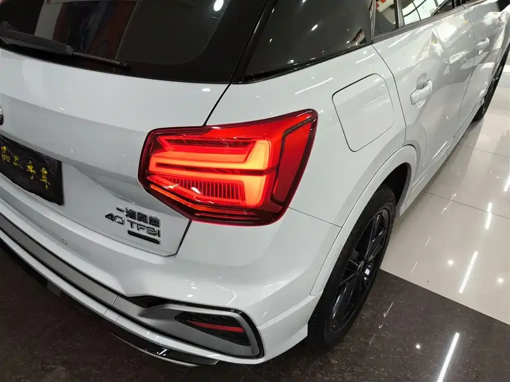 Audi Q2L 2023 из CN, фото 8