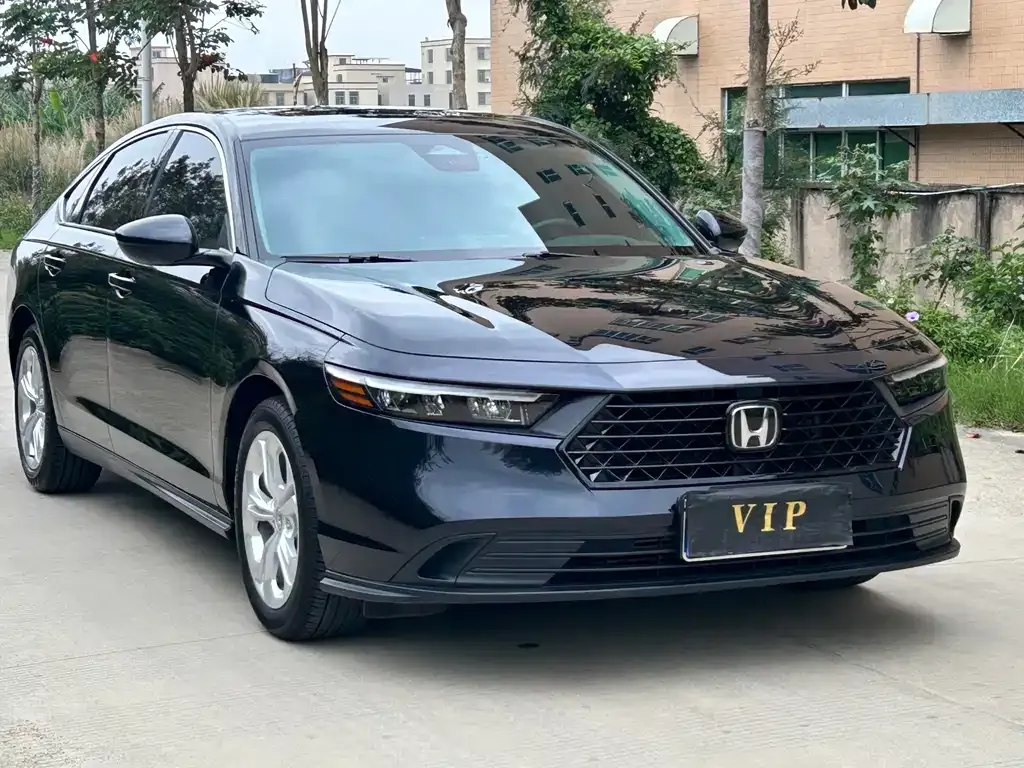 Honda Accord — фото 3