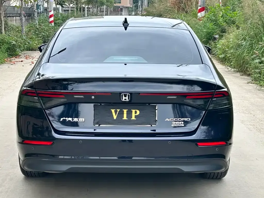 Honda Accord — фото 5