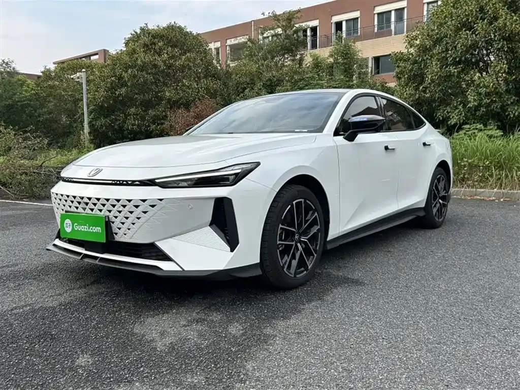 Changan UNI-V iDD 2024 из CN, фото 1