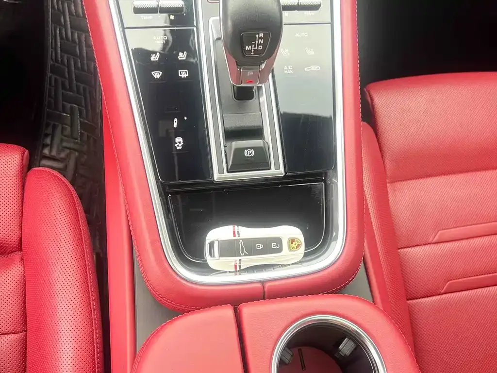 Porsche Panamera 2023 из CN, фото 10