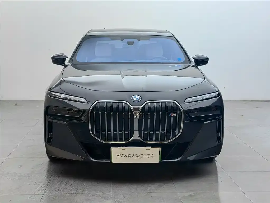 BMW i7 M70L 2024 из CN, фото 2