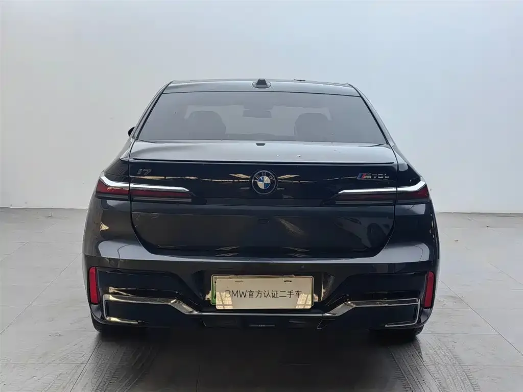 BMW i7 M70L 2024 из CN, фото 5