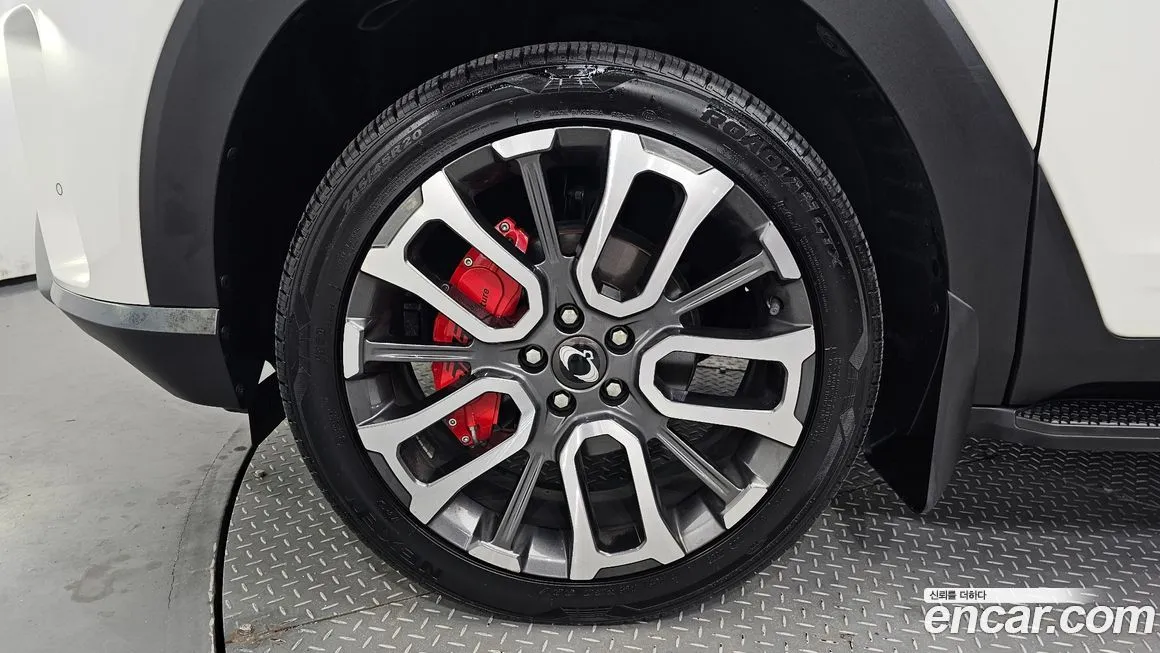 KG Mobility (Ssangyong) Torres 2024 из KR, фото 5