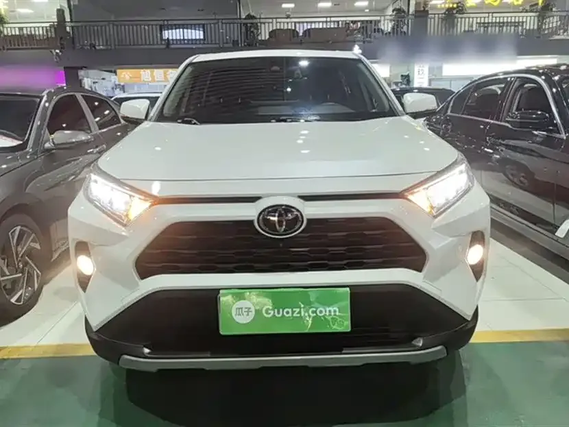 Toyota RAV4 2021 из CN, фото 6