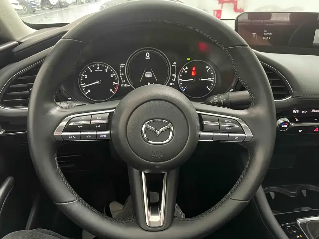 Mazda 3 Axela 2022 из CN, фото 8