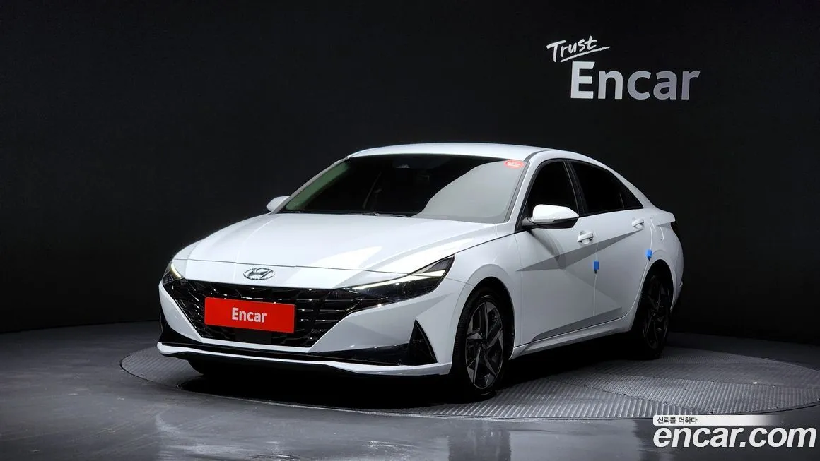 Hyundai AVANTE 2022 из KR, фото 1