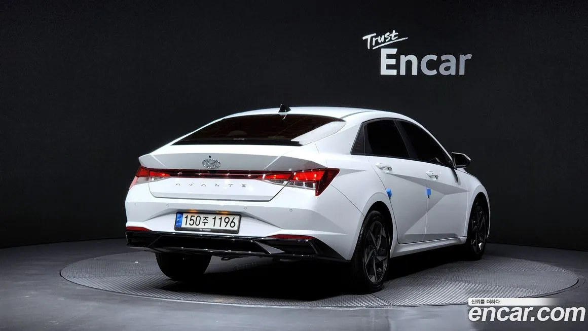 Hyundai AVANTE 2022 из KR, фото 2
