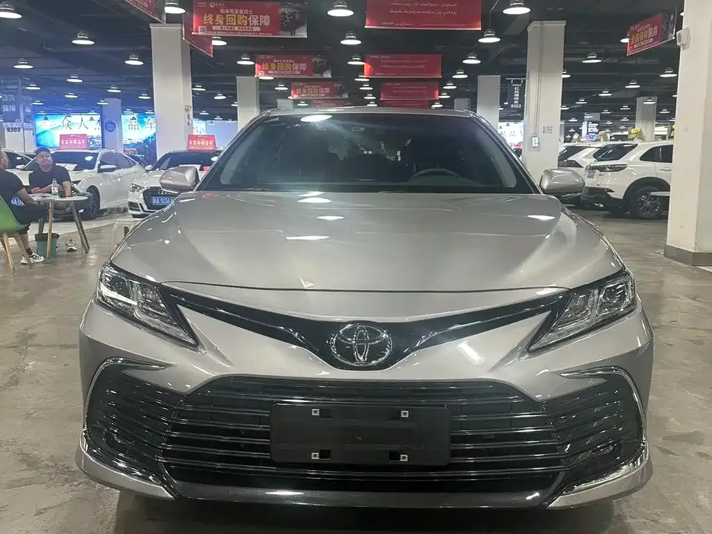 Toyota Camry 2023 из CN, фото 2