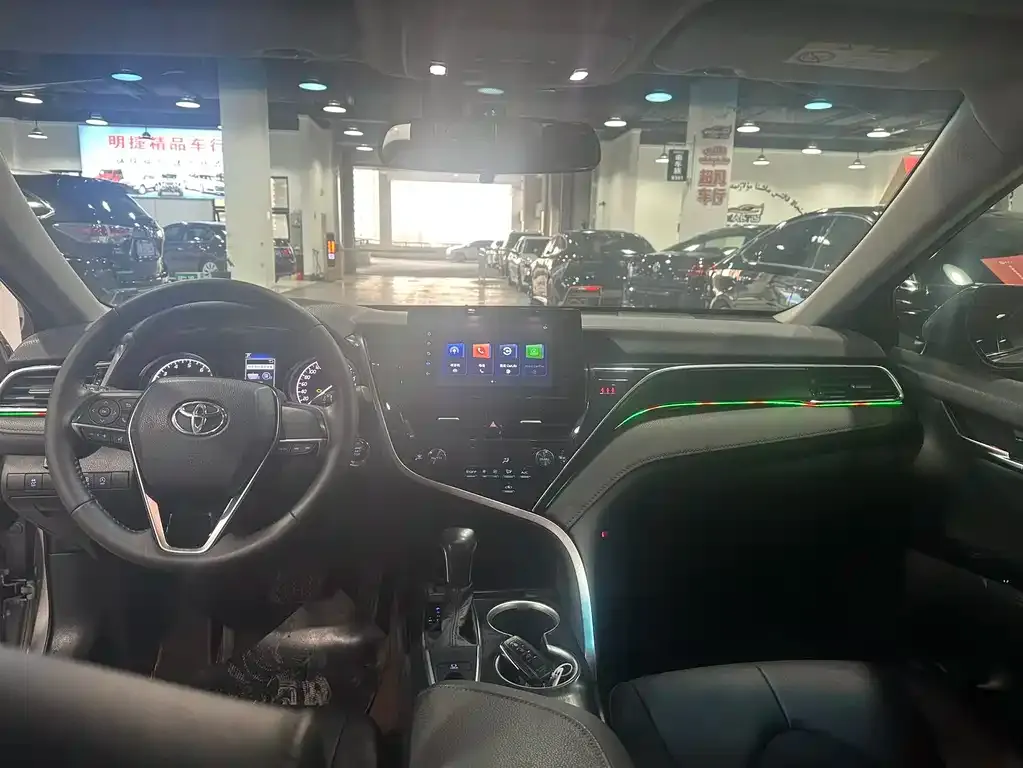 Toyota Camry 2023 из CN, фото 5