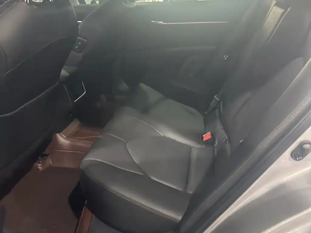 Toyota Camry 2023 из CN, фото 6