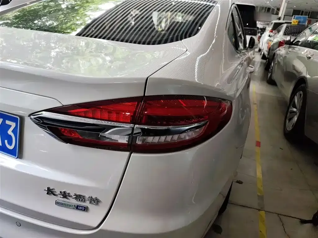 Ford Mondeo 2021 из CN, фото 8