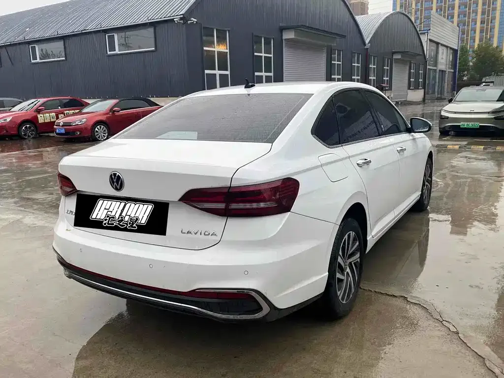 Volkswagen Lavida 2023 из CN, фото 2