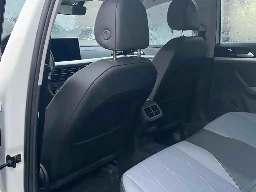 Volkswagen Lavida 2023 из CN, фото 6
