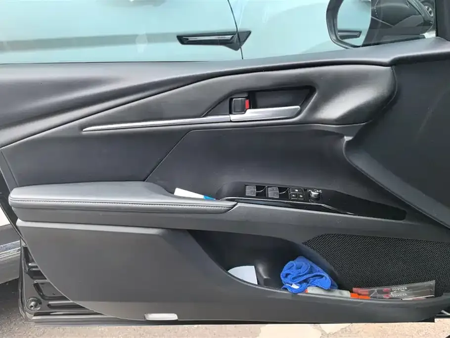 Toyota Camry 2024 из CN, фото 7
