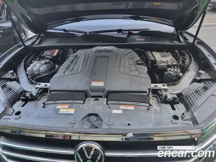 Volkswagen Touareg 2023 из KR, фото 10