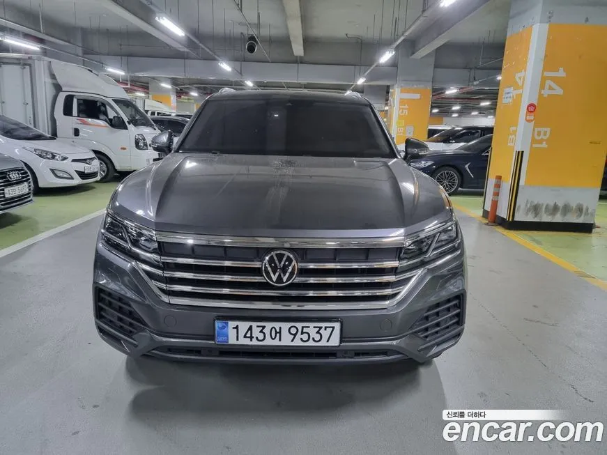 Volkswagen Touareg 2023 из KR, фото 2