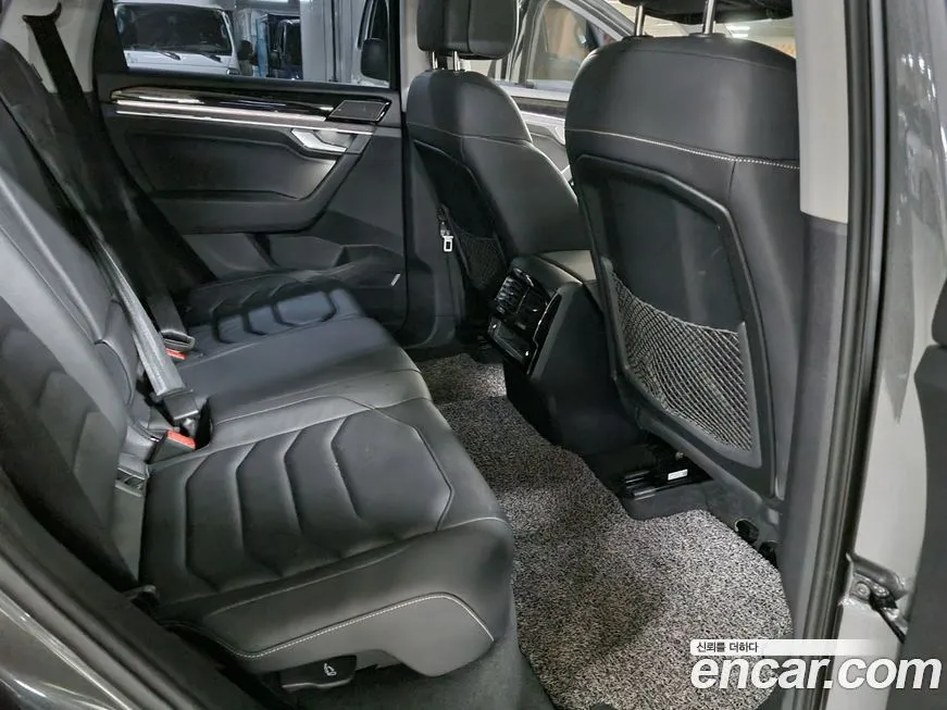 Volkswagen Touareg 2023 из KR, фото 8