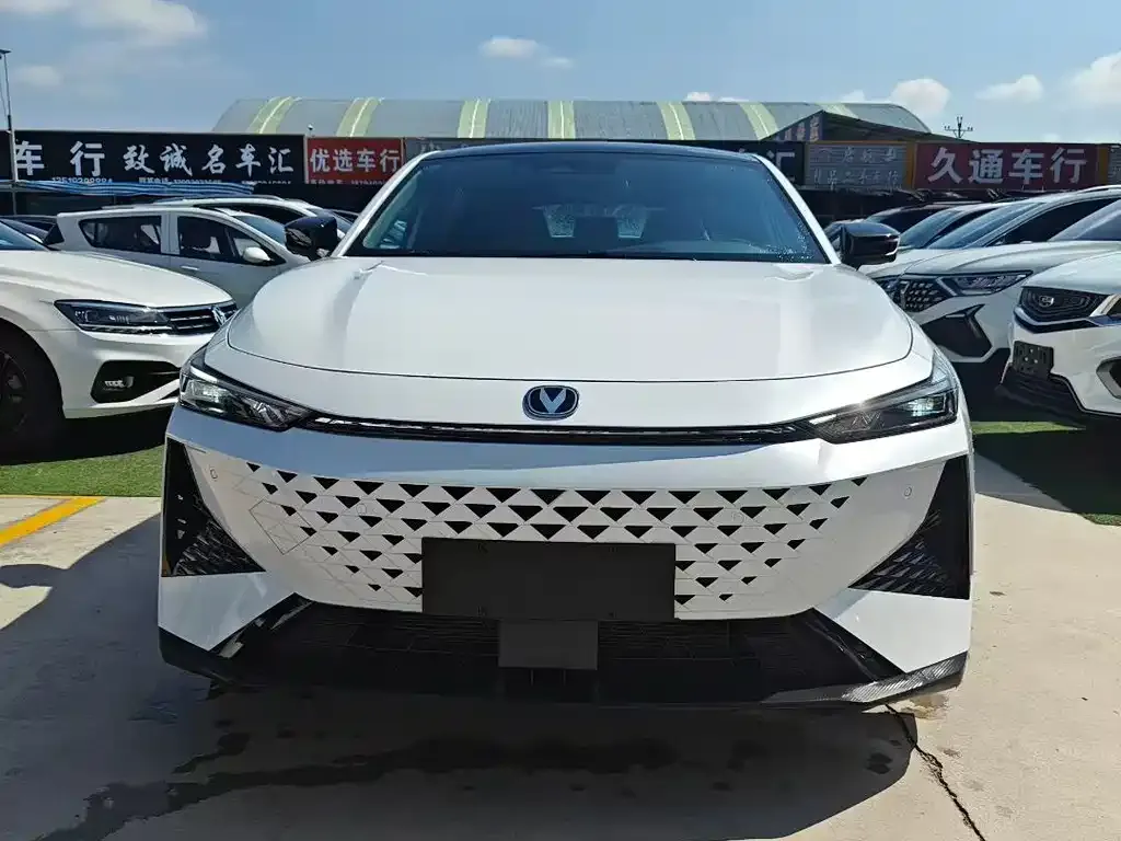 Changan UNI-V 2024 из CN, фото 1