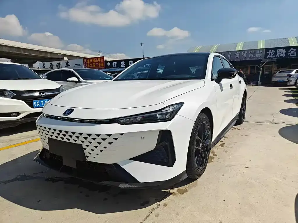 Changan UNI-V 2024 из CN, фото 3