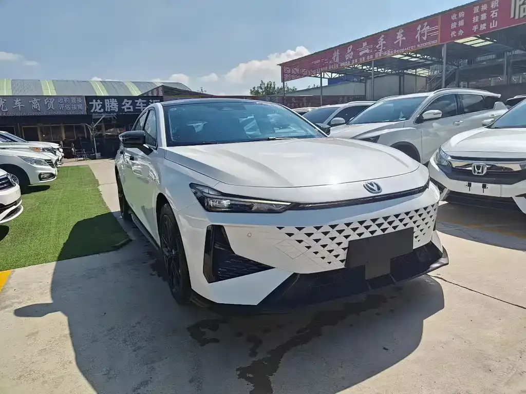 Changan UNI-V 2024 из CN, фото 5