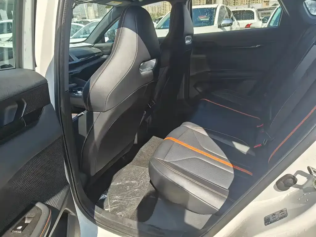 Changan UNI-V 2024 из CN, фото 9