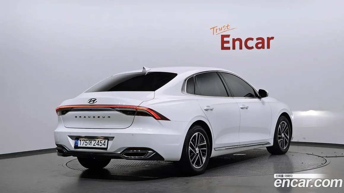 Hyundai Grandeur 2021 из KR, фото 2