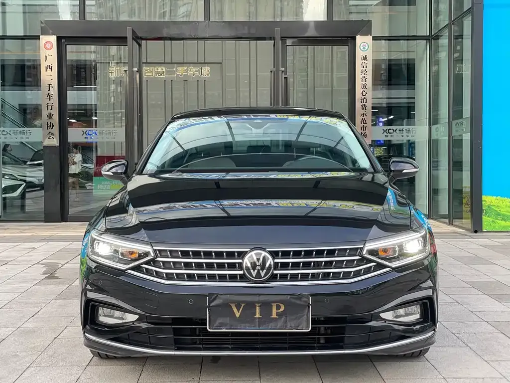 Volkswagen Magotan 2023 из CN, фото 2