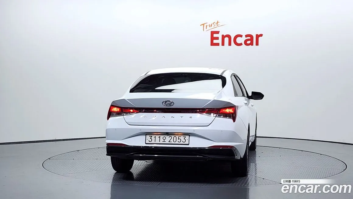 Hyundai AVANTE 2023 из KR, фото 4