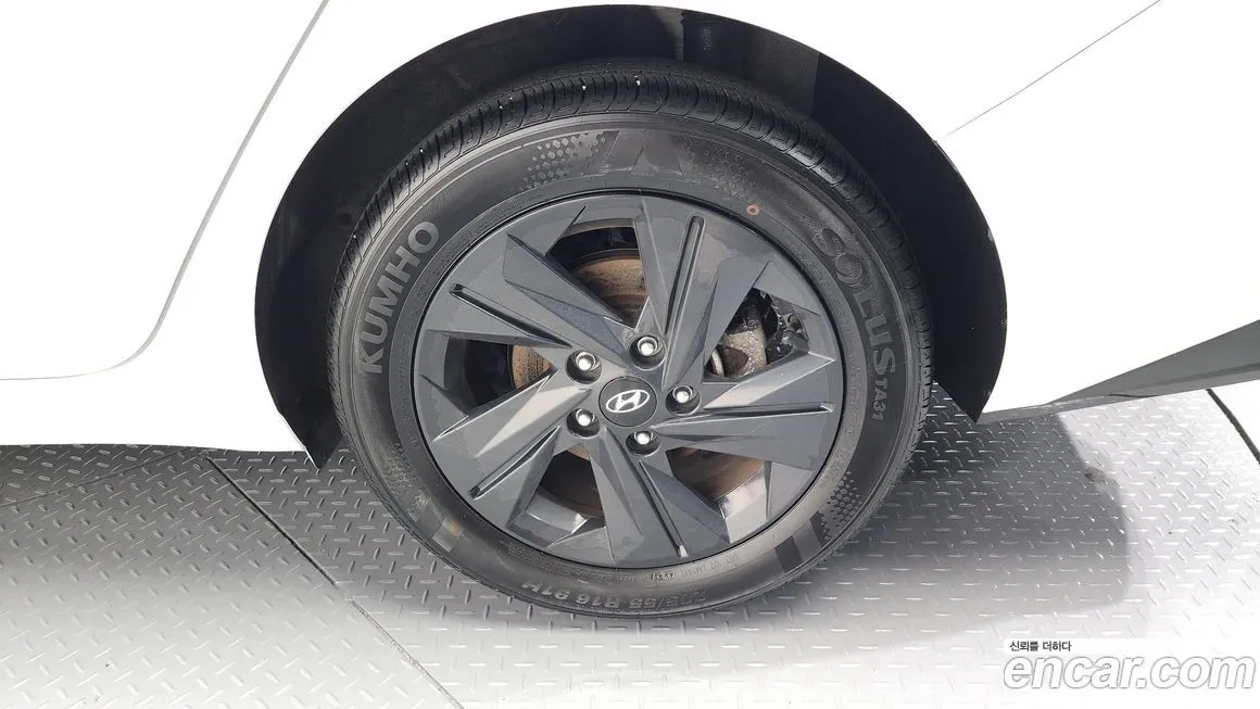 Hyundai AVANTE 2023 из KR, фото 5