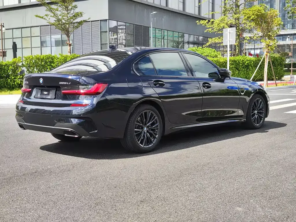 BMW 3 Series 2022 из CN, фото 5