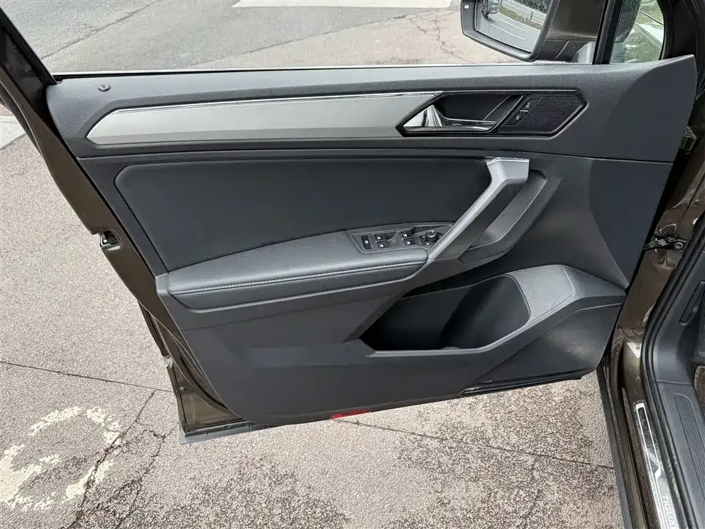 Volkswagen Tiguan L 2021 из CN, фото 6