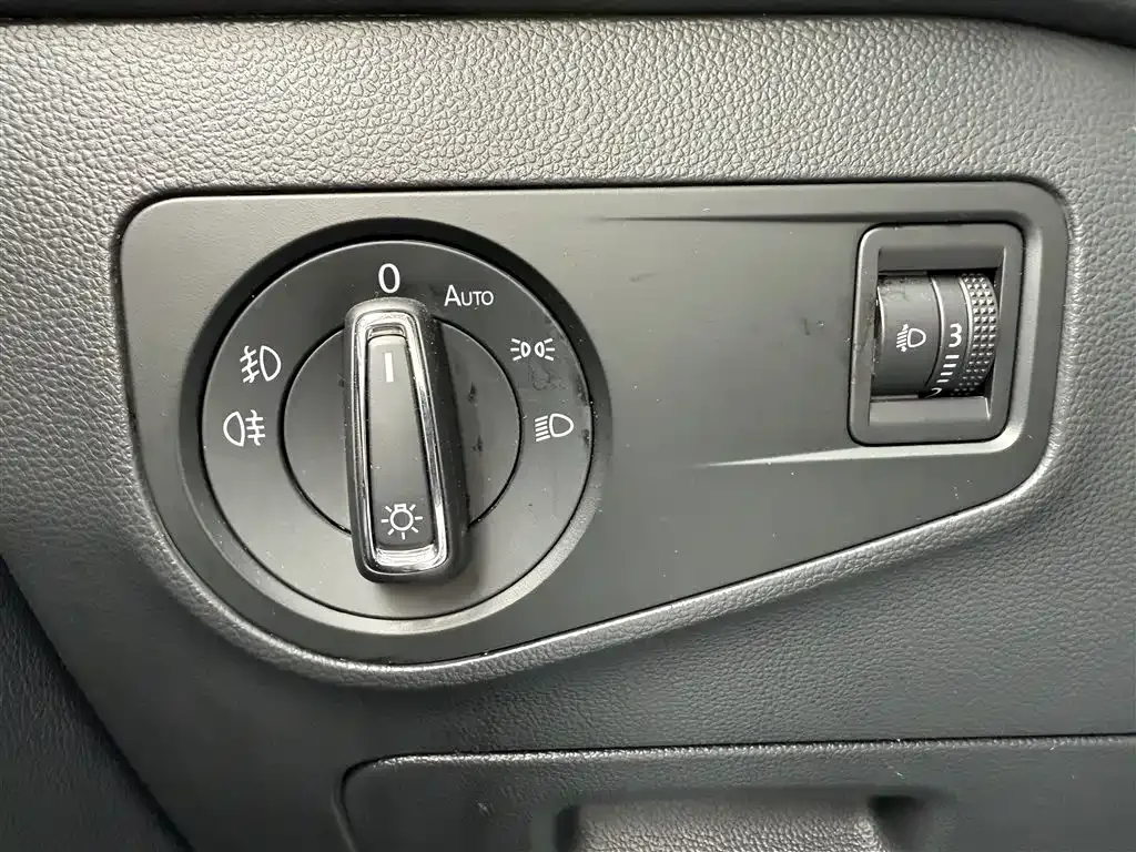 Volkswagen Tiguan L 2021 из CN, фото 9