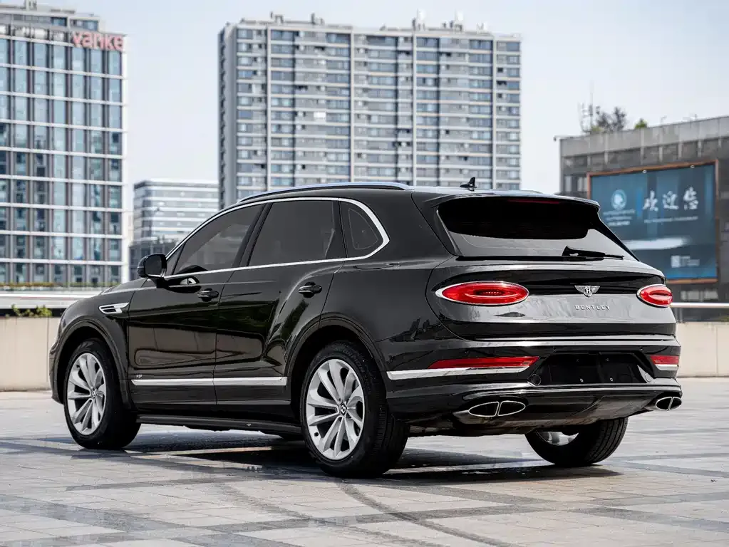 Bentley Bentayga 2021 из CN, фото 3