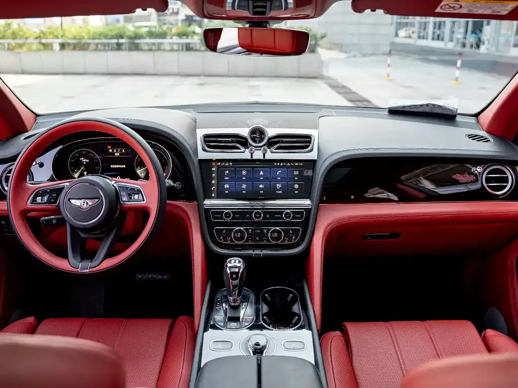 Bentley Bentayga 2021 из CN, фото 6