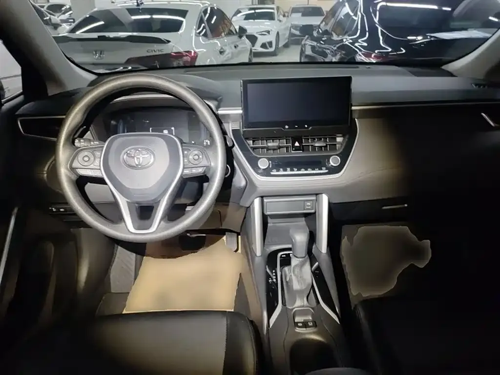 Toyota Frontlander 2023 из CN, фото 10